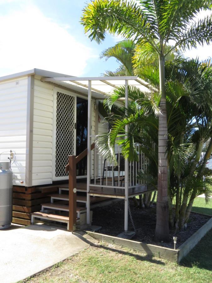 Bundaberg East Cabin And Tourist Park Bagian luar foto