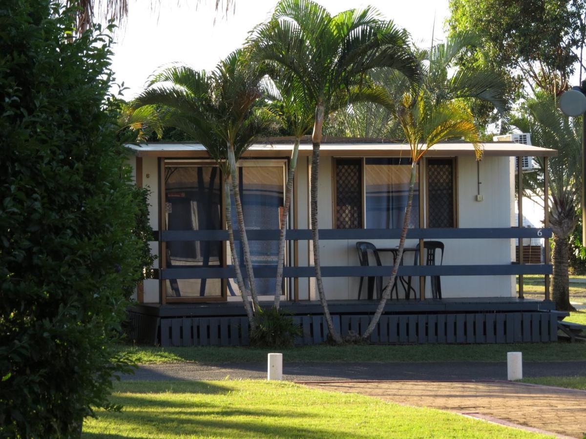 Bundaberg East Cabin And Tourist Park Bagian luar foto